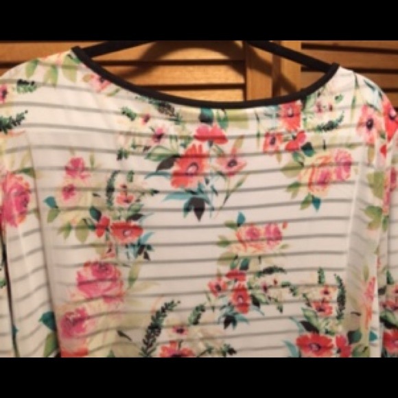 Emaline Woman Flowery Tunic - Picture 4 of 8